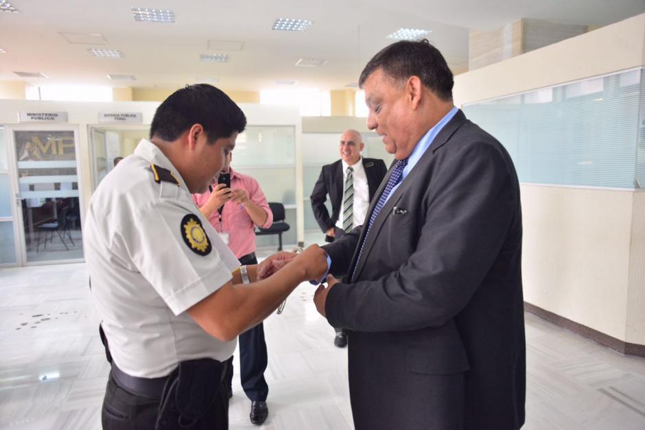 El exdiputado Carlos Herrera se presentó ante la justicia. (Foto: Jesús Alfonso/Soy502)