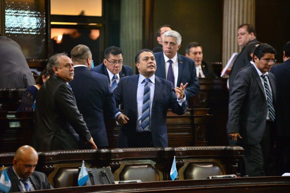 Varios diputados de FCN se desmarcaron para no perder la votaci&oacute;n. (Foto: Wilder L&oacute;pez/Soy502)