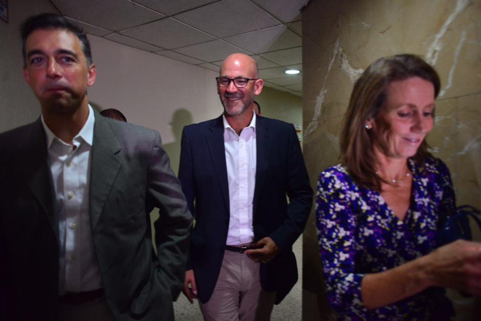 Los dirigentes se&ntilde;alan que devolver&aacute;n las maletas si la Contralor&iacute;a se los pide. (Foto: Jes&uacute;s Alfonso/Soy502)