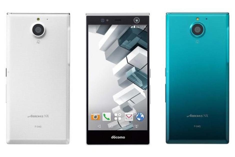 El dispositivo Arrows NX F-04G desarrollado por la nipona Fujitsu utiliza una c&aacute;mara frontal infrarroja y una luz LED. (Foto: Fujitsu)