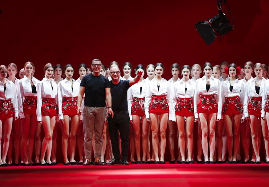La colecci&oacute;n Lista para usar de Dolce y Gabanna fue invadida por el rojo, negro y blanco, s&iacute;mbolo de la pasi&oacute;n mediterranea. (Foto: Valerio Mezzanotti/Nowfashion)&nbsp;