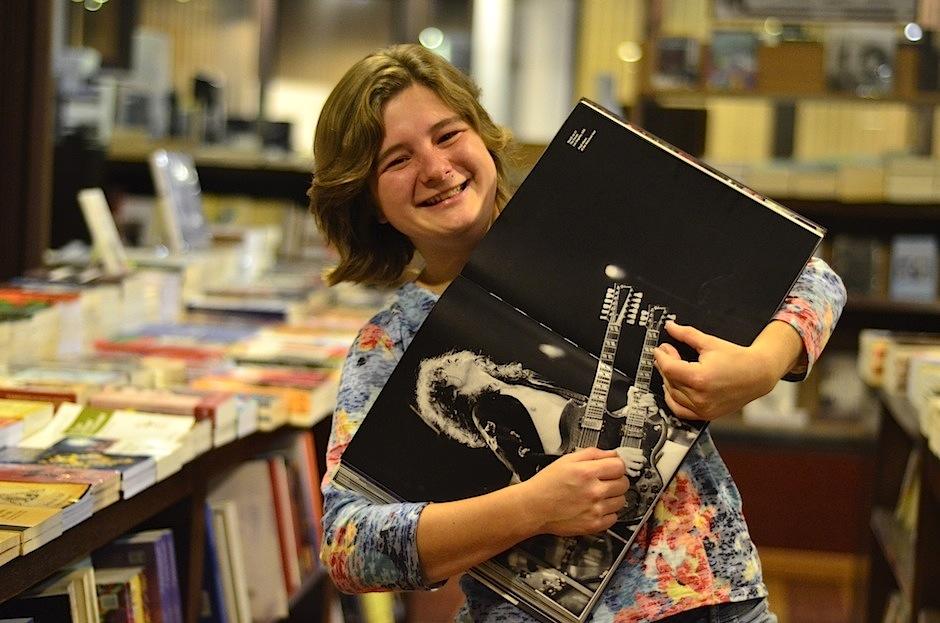 Dominique Hunziker trabaja en su primer material discográfico. (Foto: Selene Mejía/Soy502) 