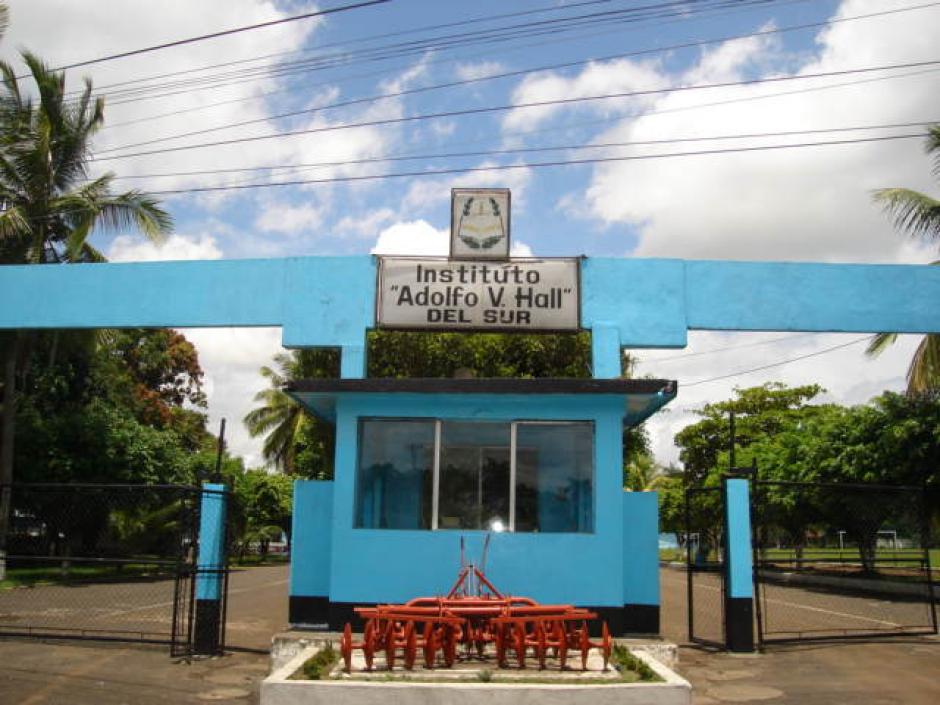Las mujeres internas fueron retiradas del centro de estudios, pero el acusado de violación no ha sido capturado. (Foto: Graduandos Hall)&nbsp;