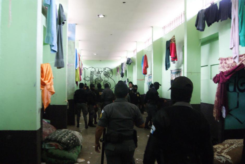 Presidios suspendi&oacute; la visita y entrega de encomiendas a los reos del sector once del Centro Preventivo de la zona 18. (Foto:SP)&nbsp;