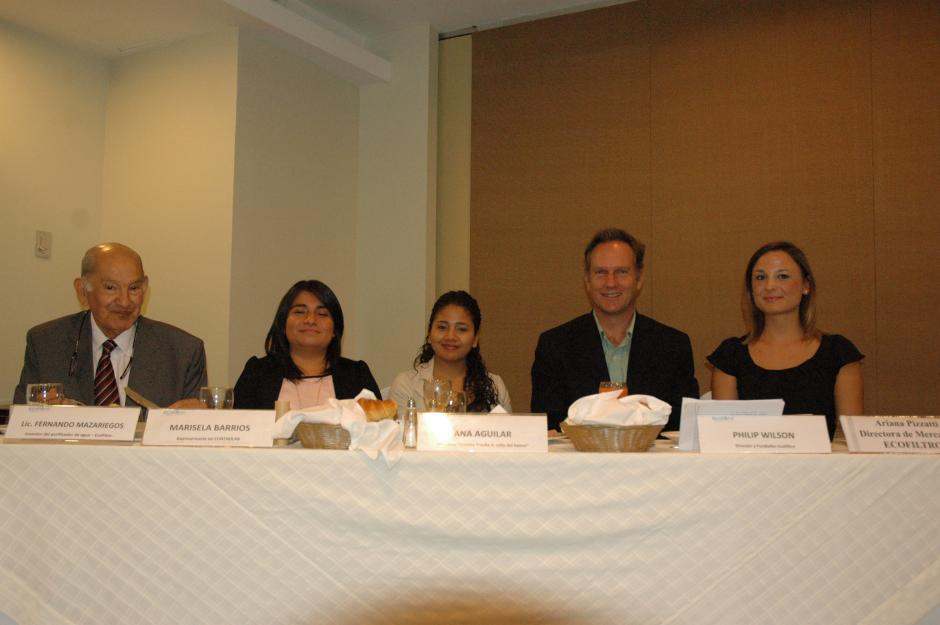 La campa&ntilde;a espera beneficiar a miles de ni&ntilde;os en las &aacute;reas rurales del pa&iacute;s a trav&eacute;s de la donaci&oacute;n de Ecofiltros. (Foto: Fredy Hern&aacute;ndez/Soy502)