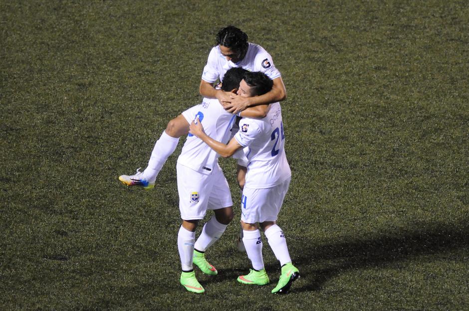 Comunicaciones festej&oacute; su quinto triunfo del torneo. Antigua sigue sin ganar en la Liga Nacional, tras nueve partidos. (Foto: Nuestro Diario/Orlando Chile)