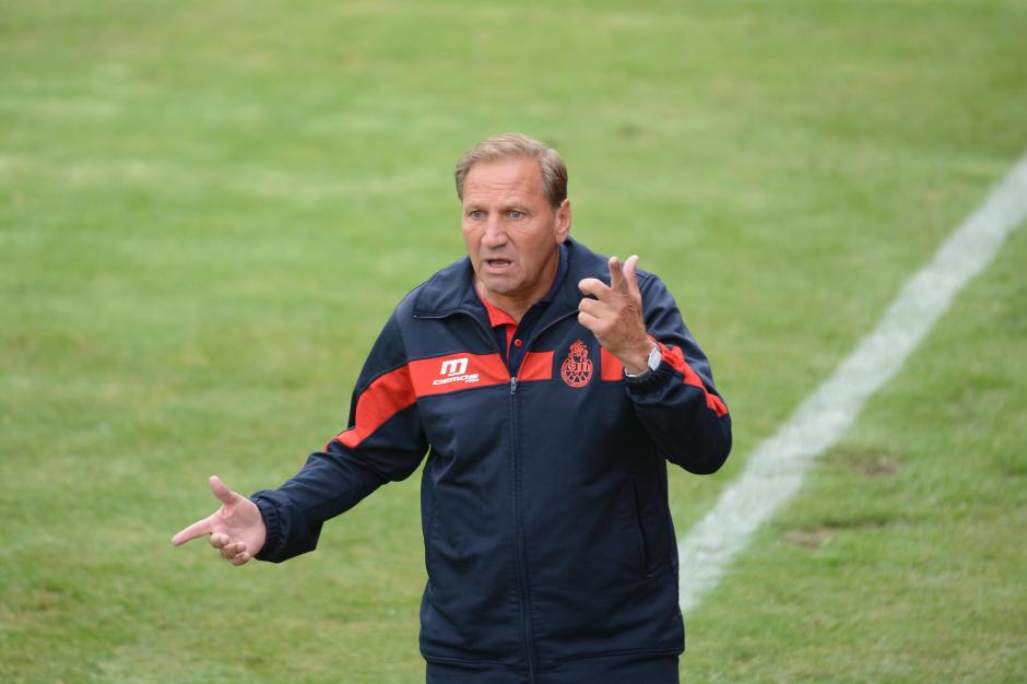 El argentino Enzo Trossero no dirigi&oacute; el &uacute;ltimo partido de Municipal ante Xelaj&uacute;, el s&aacute;bado anterior. (Foto: Nuestro Diario)