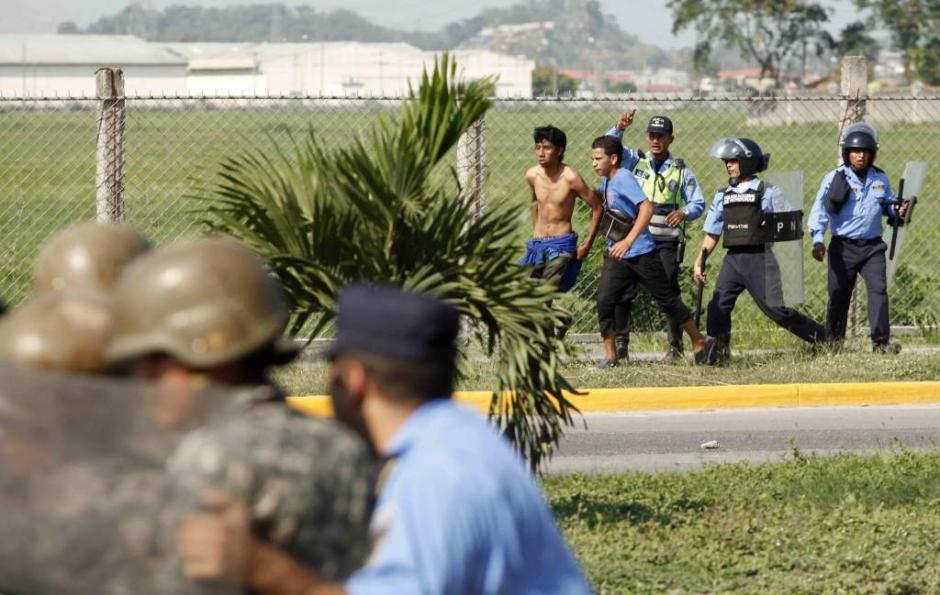El caos se apoder&oacute; de la 33 calle de San Pedro Sula. (Foto: El Heraldo)