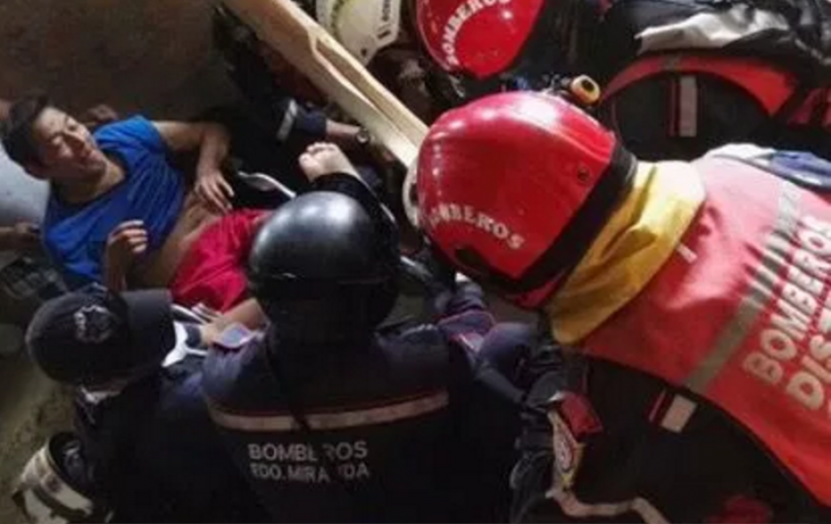 Aclaran el supuesto rescate de un adulto mayor que fue llevado hacia el Hospital en Ecuador. (Foto: @contrapuntovzla) 