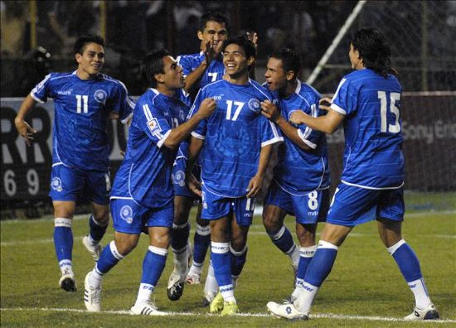 Adem&aacute;s de los 11 ex jugadores, la fiscal&iacute;a tambi&eacute;n acus&oacute; a tres empresarios. (Foto: CRHoy)&nbsp;