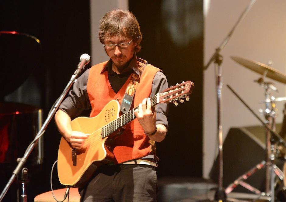 El Gordo present&oacute; su concierto ac&uacute;stico en el Teatro de c&aacute;mara Hugo Carillo del Centro Cultural Miguel &Aacute;ngel Asturias. (Foto: Selene Mej&iacute;a/Soy502)&nbsp;