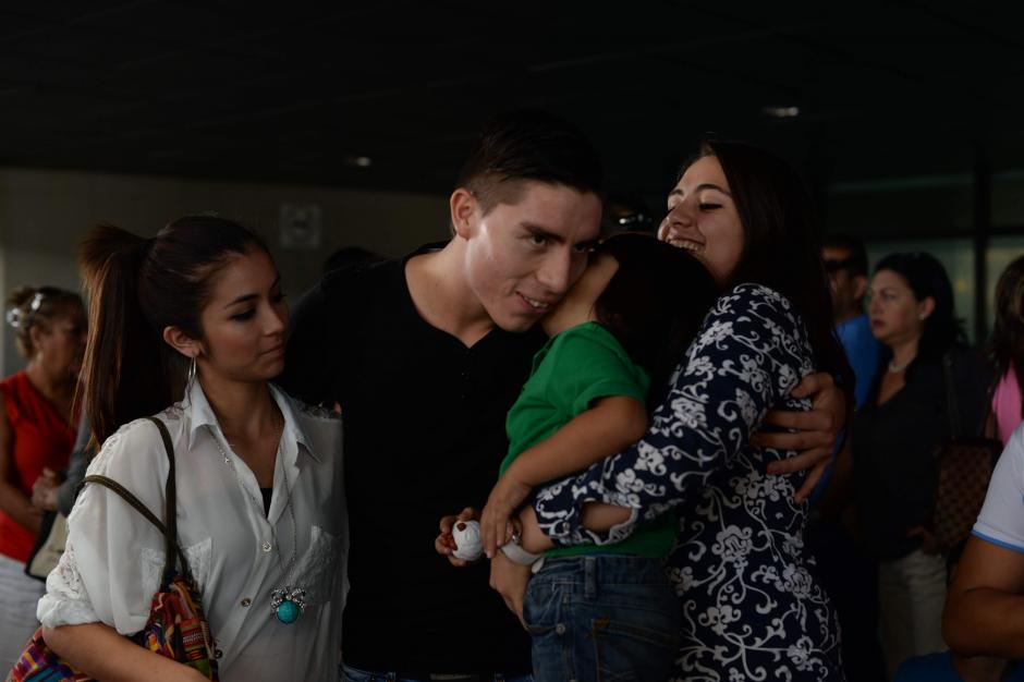 El zaguero guatemalteco, El&iacute;as Enoc V&aacute;squez, es de nuevo legionario, jugar&aacute; en Venezuela con el Anzo&aacute;tegui de la Primera Divisi&oacute;n. (Foto: Archivo/Soy502)