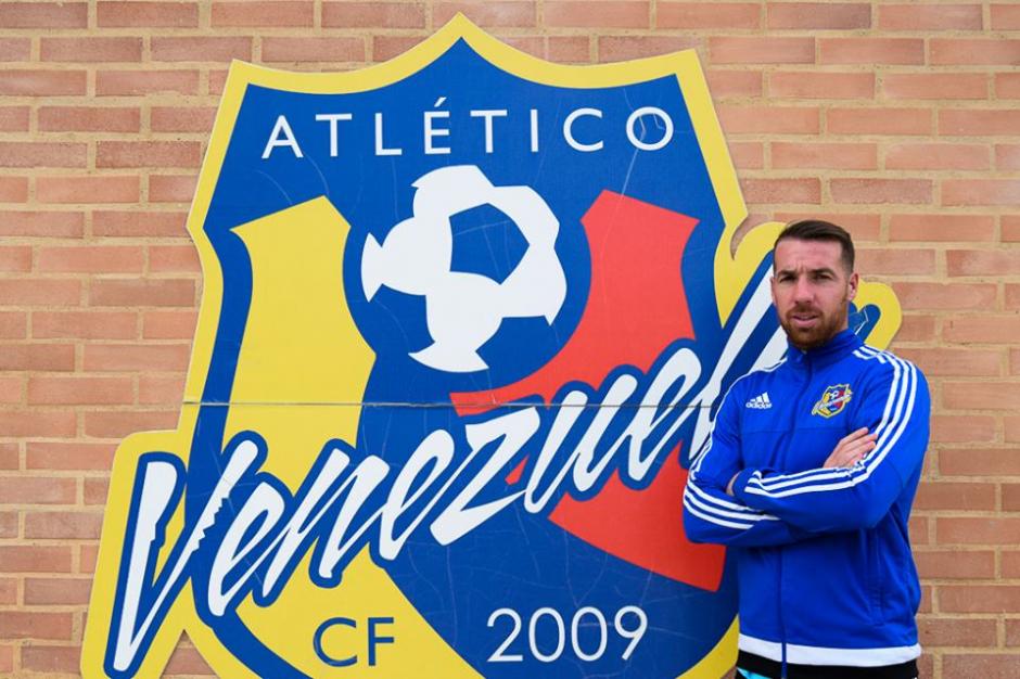 El goleador argentino fue presentado este viernes con su nuevo equipo. (Foto: Atl&eacute;tico Venezuela CF/Facebook)