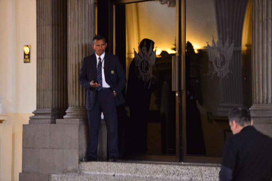 Cinco empleados del Congreso recibieron el bono de responsabilidad. (Foto: Archivo/Soy502)