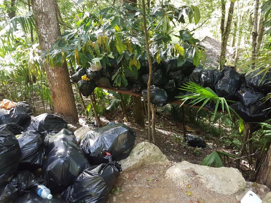 El Conap prohibi&oacute; el ingreso de turistas extranjeros y nacionales a las instalaciones de Semuc Champey. (Foto: Conap)