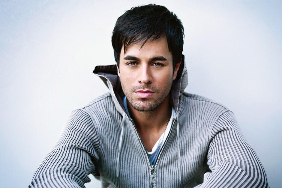 Berklee College of Music, form&oacute; entre otros, al cantautor Juan Luis Guerra, as&iacute; como Enrique Iglesias.