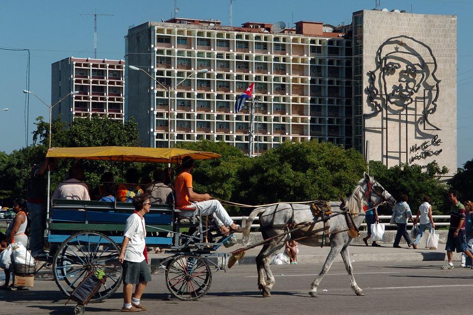 Estados Unidos permitir&aacute; la exportaci&oacute;n de bienes y servicios para educaci&oacute;n, producci&oacute;n agr&iacute;cola, entre otros. (Foto: codepink.org)