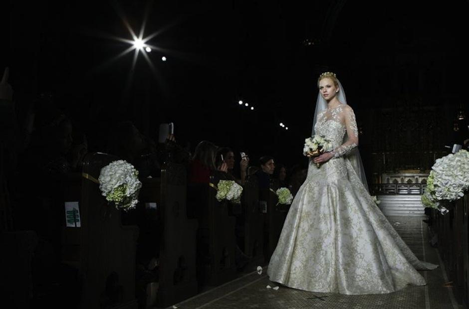 El estilo clásico fue protagonista de la colección "Primer Amor", de la firma española Pronovias. (Foto: EFE)