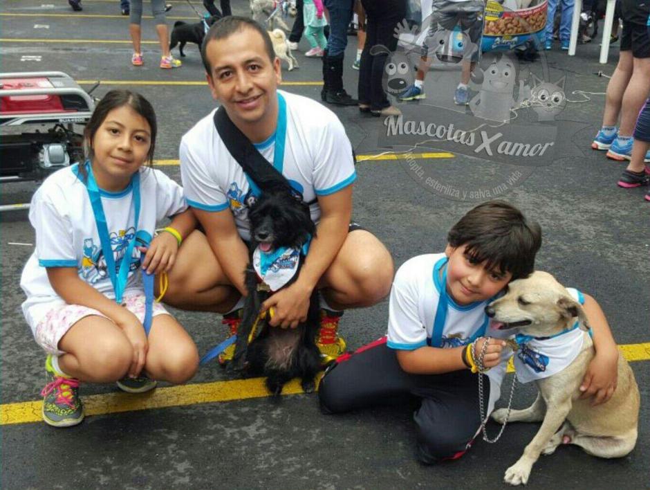 Mascotas X Amor te invita a cambiar la vida de un perrito. (Dise&ntilde;o: Mascotas x amor)&nbsp;