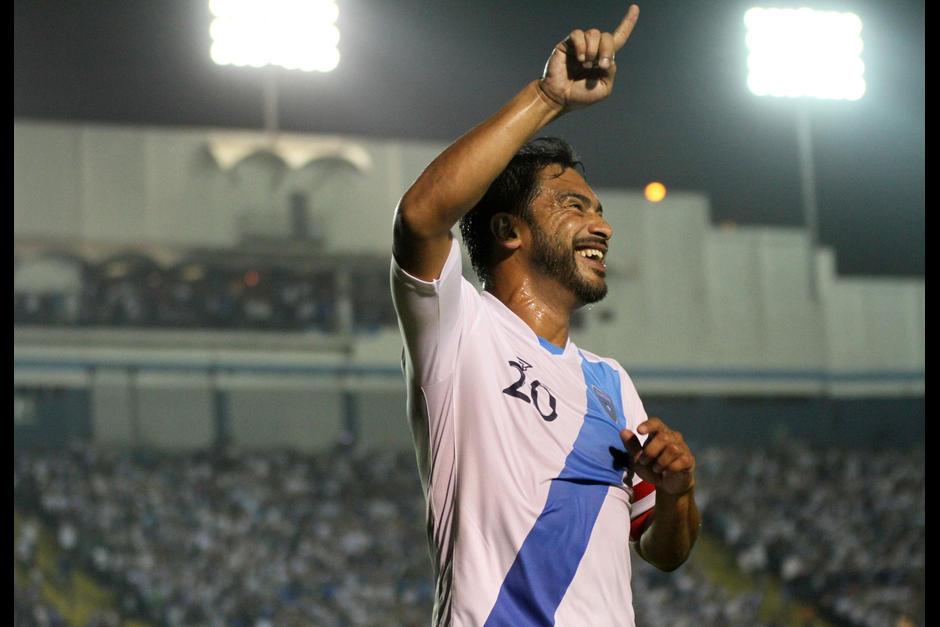 El m&aacute;ximo anotador de la Selecci&oacute;n Nacional, Carlos Ruiz, podr&iacute;a viajar a Estados Unidos, en cuanto solvente tr&aacute;mites que le faltan. (Foto: Archivo/Soy502)