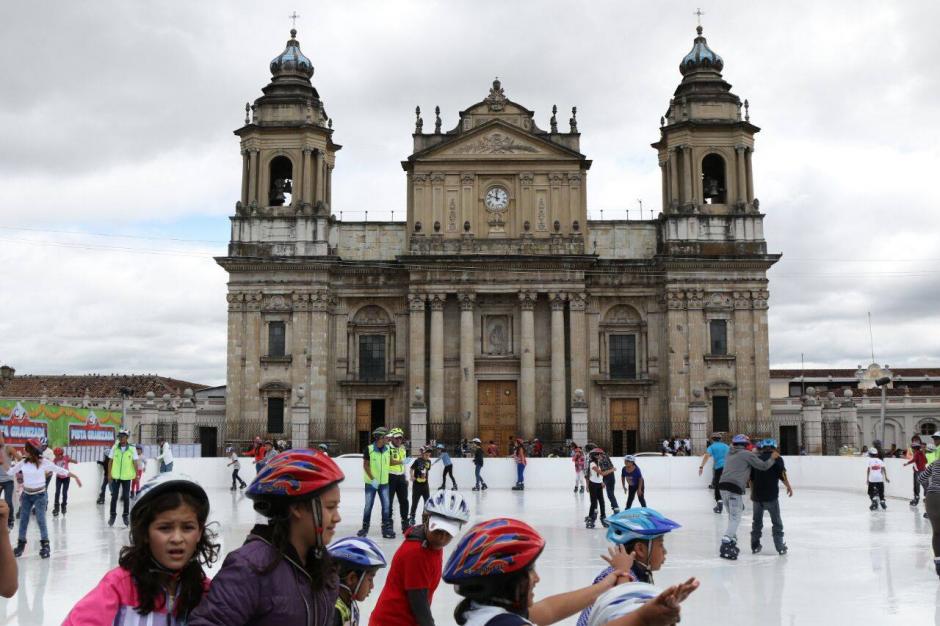 Este es el primer fin de semana del Festival Navide&ntilde;o del Paseo la Sexta. (Foto: Alejandro Balan/Soy502)  