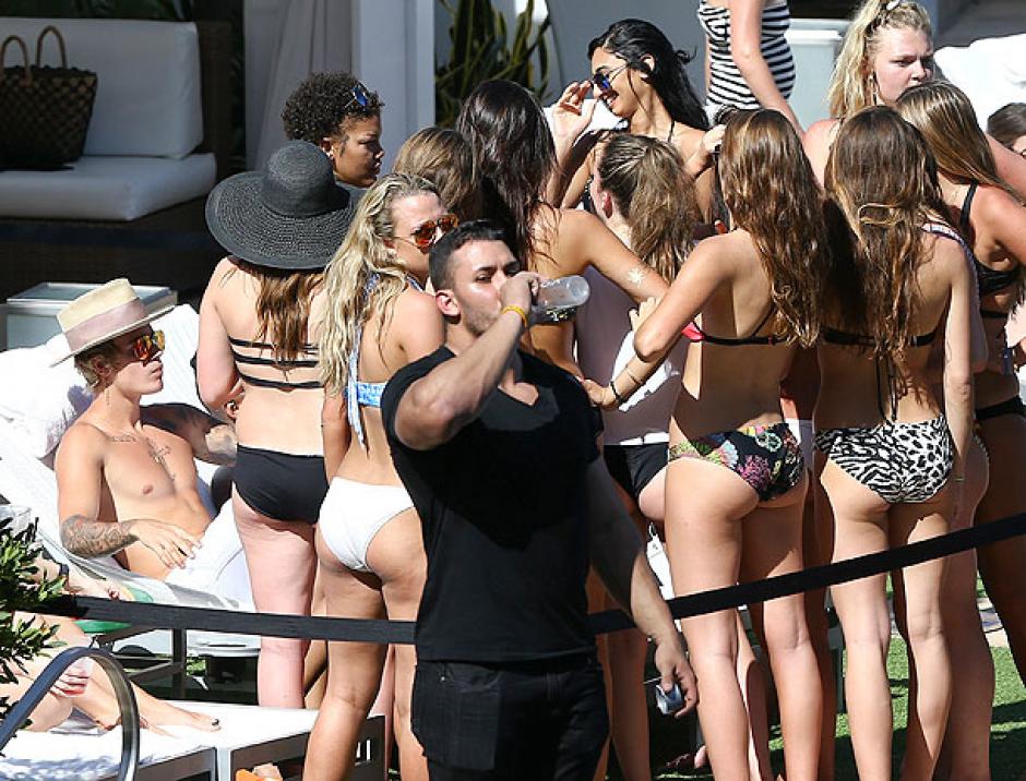 El cantante canadiense cumplió los 21 años el 1 de marzo, pero el festejo continuó por varios días. (Foto:&nbsp;Fame Flynet USA/The Grosby Group)