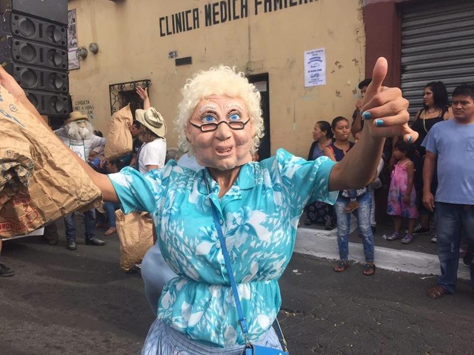 Como todos los años Villa Nueva celebra su Baile de Fieros. (Foto: Jesús Alfonso/Soy502) 