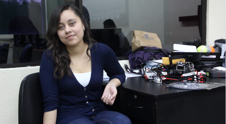 M&oacute;nica Alvarado pretende mostrar al mundo que en Guatemala existen propuestas que pueden cambiar el rumbo del mundo tecnol&oacute;gico. (Foto: Fredy Hern&aacute;ndez/Soy502)