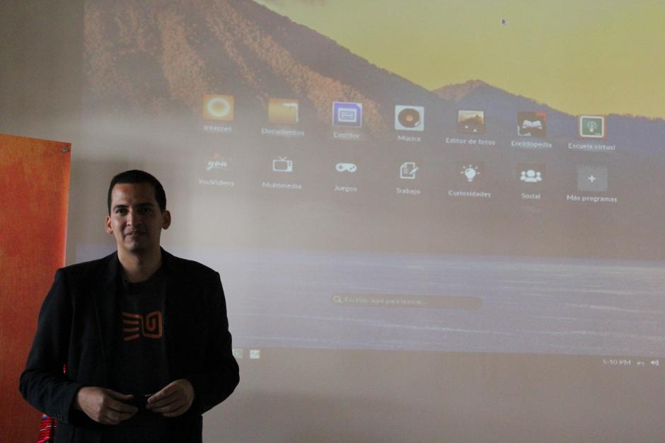 Alejandro Farf&aacute;n, director general de Ground Research en Guatemala, expone las principales ventajas de "Mission". (Foto: Fredy Hern&aacute;ndez/Soy502)