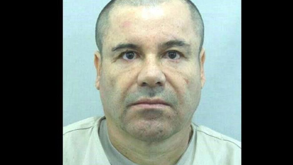 Las autoridades dieron a conocer una imagen reciente de Joaqu&iacute;n "El Chapo" Guzm&aacute;n, por cuya recaptura ofrecieron una recompensa millonaria. &nbsp;(Foto: Cortes&iacute;a Televisa)&nbsp;