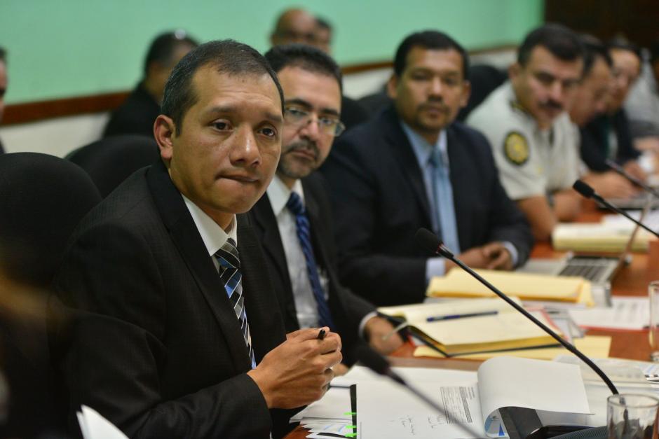 El Ministro de Gobernaci&oacute;n, Francisco Rivas, niega haber ocupado dos plazas en el Estado. (Foto: Archivo/Soy502)