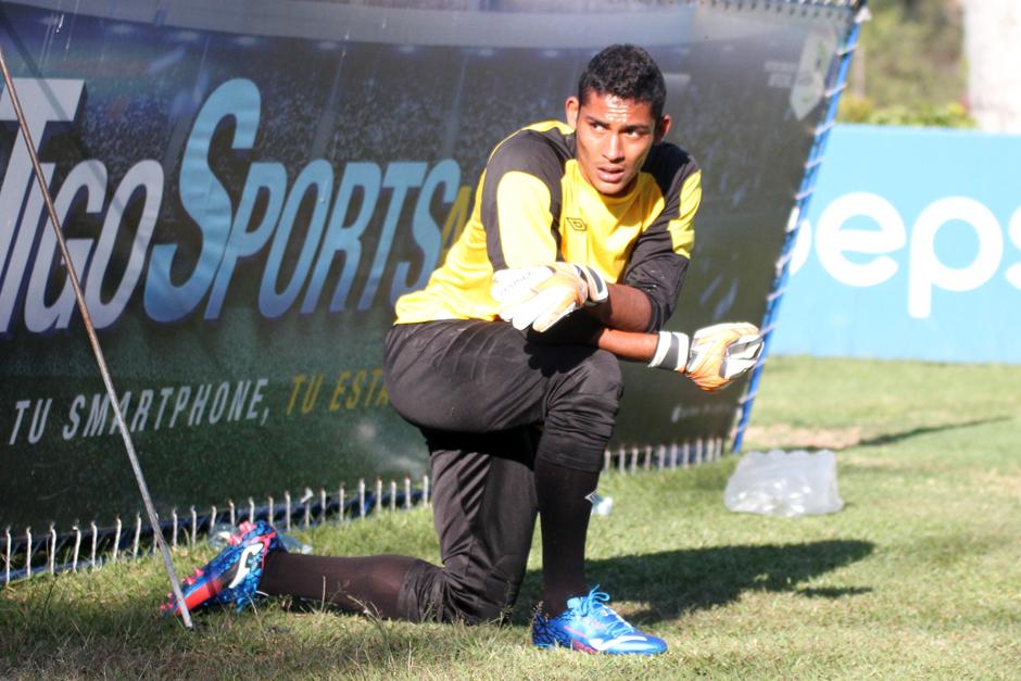 Fredy P&eacute;rez se recupera, tras realizar trabajo espec&iacute;fico de porteros en la Sele. (Foto: Luis Barrios/Soy502)