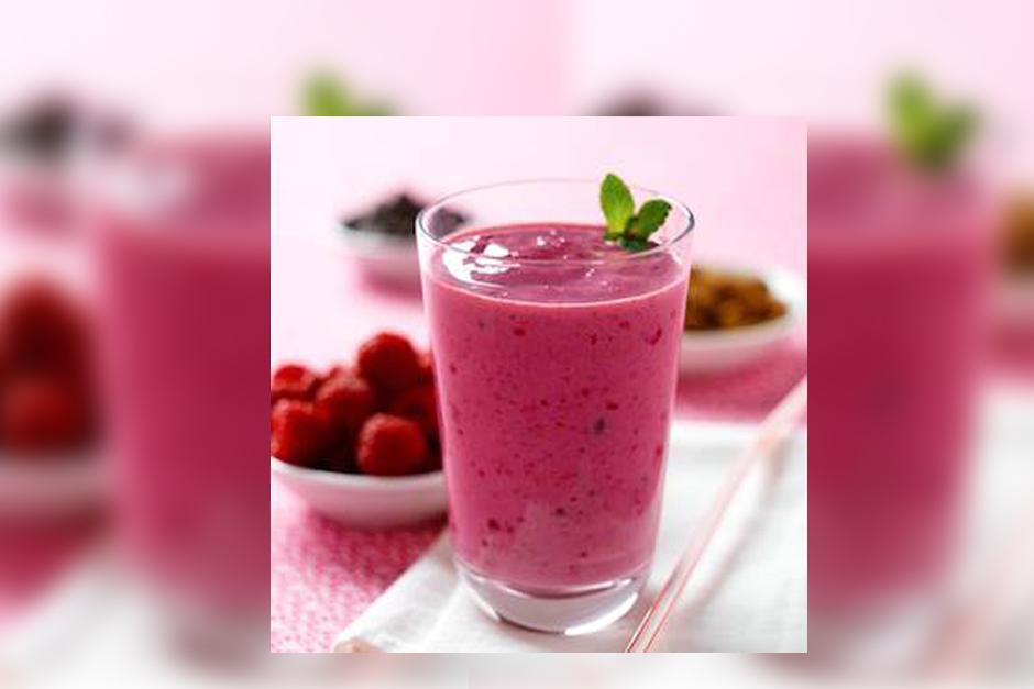 La Licuadora Black &amp; Decker BLBD350 permite realizar mezclas de licuados, bebidas con hielo, salsas y los tradicionales frijolitos.&nbsp;