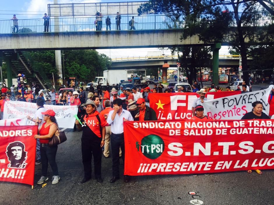 Los manifestantes han partido desde el Perif&eacute;rico hacia el centro de la ciudad para que escuchen sus demandas. (Foto: Jes&uacute;s Alfonso/Soy502)&nbsp;