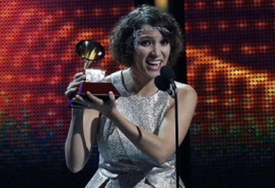 Gaby Moreno le dio una de las mayores alegrías al gremio artístico al obtener este reconocimiento por su carrera. (Foto: Latin Grammy)