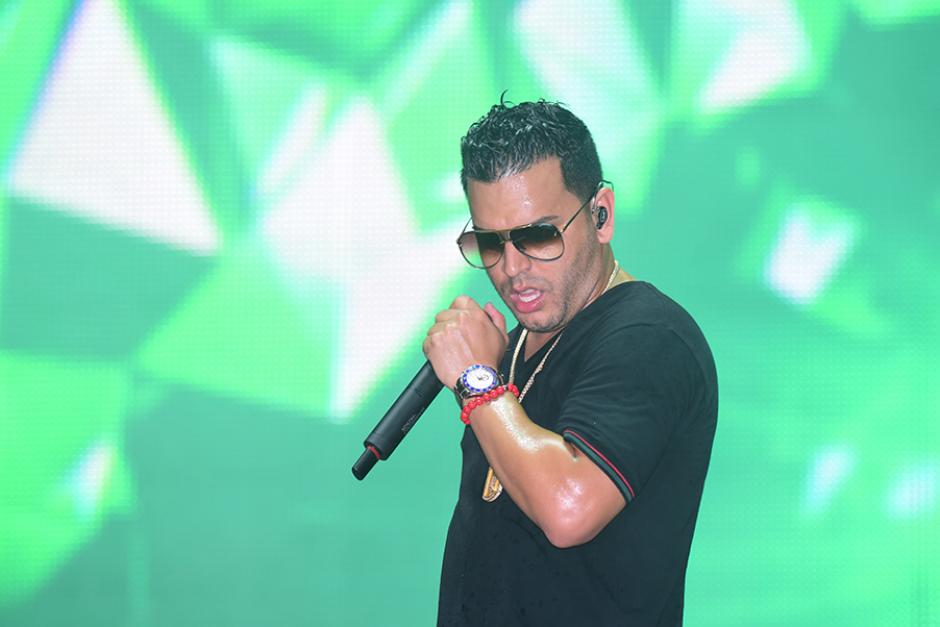 Uno de los momentos m&aacute;s esperados de la noche fue la presentaci&oacute;n de Tito el Bambino.  (Foto: Abner Salquero/Nuestro Diario)
