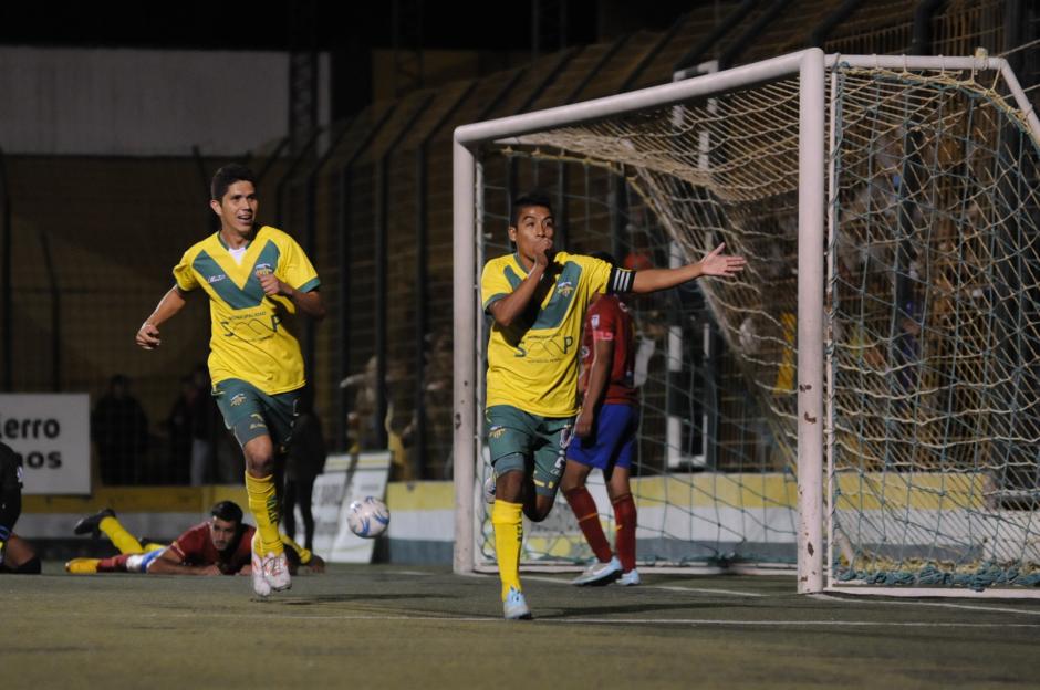Mafre Icut&eacute; se mand&oacute; con un doblete ante los Rojos. (Foto: Nuestro Diario)