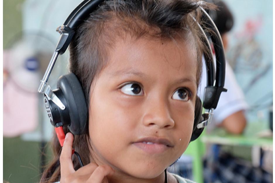 Guatemala ser&aacute; el primer pa&iacute;s del mundo que recibir&aacute; aparatos auditivos de bajo costo para personas con sordera finaciados por el Gobierno canadiense y la fundaci&oacute;n ben&eacute;fica de Google. (Imagen: Google.org)