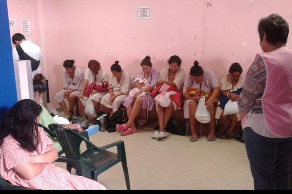 Gotitas de Amor y Misericordia es un proyecto que lleva su primer ropa a los reci&eacute;n Nacidos de los hospitales nacionales. (Foto: Facebook)