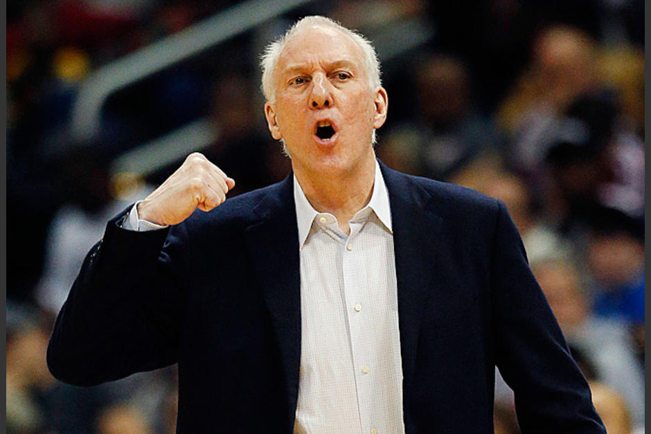 Gregg Popovich fue reconocido como el entrenador del a&ntilde;o en la NBA. (Foto: AFP)