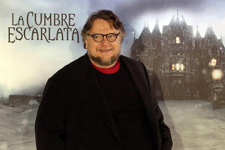 Cuando la productora estadounidense Legendary pidi&oacute; a Del Toro un gui&oacute;n, el director mexicano les envi&oacute; dos, "La cumbre escarlata" y una adaptaci&oacute;n cinematogr&aacute;fica de "En las monta&ntilde;as de la locura", de Lovecraft, una adaptaci&oacute;n de "El conde de Montecristo". (Foto: EFE)