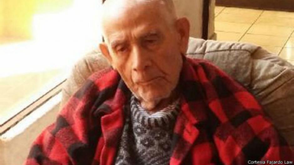 H&eacute;ctor Bardales ten&iacute;a 19 a&ntilde;os cuando fue inoculado de s&iacute;filis. "Fue algo aberrante, que nunca me pod&iacute;a haber esperado", dijo a BBC.