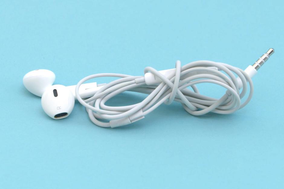 Te presentamos 15 cosas que puedes hacer utilizando los aud&iacute;fonos de tu iPhone&nbsp;(Foto: businessinsider.com)