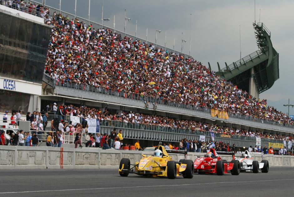 El aut&oacute;dromo Hermanos Rodr&iacute;guez de la ciudad de M&eacute;xico no estar&iacute;a en condiciones para albergar un Gran Premio de F&oacute;rmula Uno en 2014. (AFP)