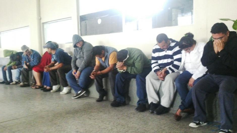 Durante varios allanamientos este domingo fueron capturadas m&aacute;s de 15 personas, que seg&uacute;n el MP integran una red que ayud&oacute; al tr&aacute;nsito ilegal de personas a EE.UU.