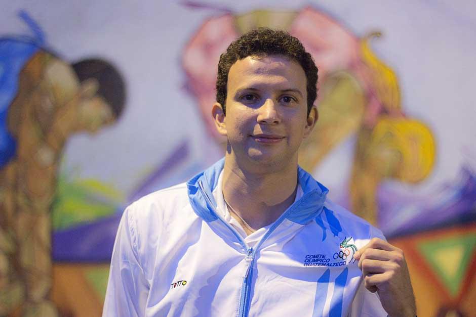 Kevin Cord&oacute;n ser&aacute; uno de los representantes del b&aacute;dminton guatemalteco en Veracruz. (Foto: Jos&eacute; D&aacute;vila/Soy502)