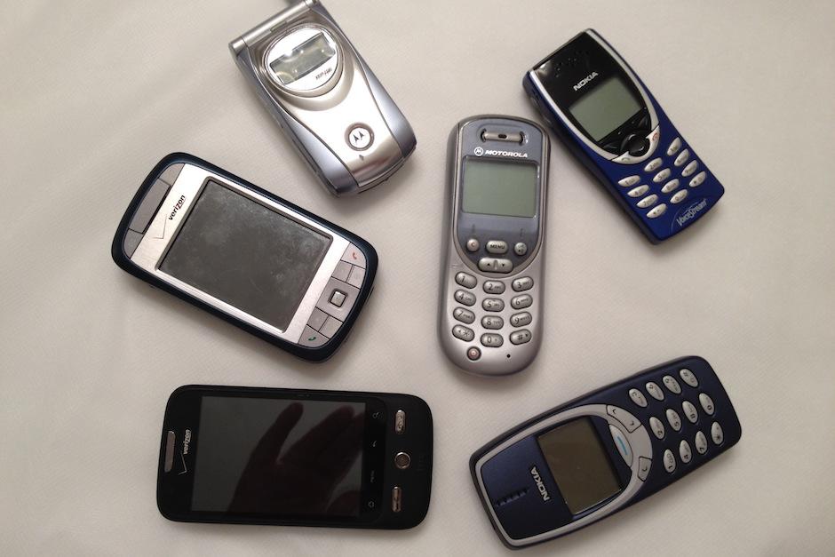 Los celulares viejos estas resurgiendo como articulos coleccionables. (Foto: piggybankbuilder.com)