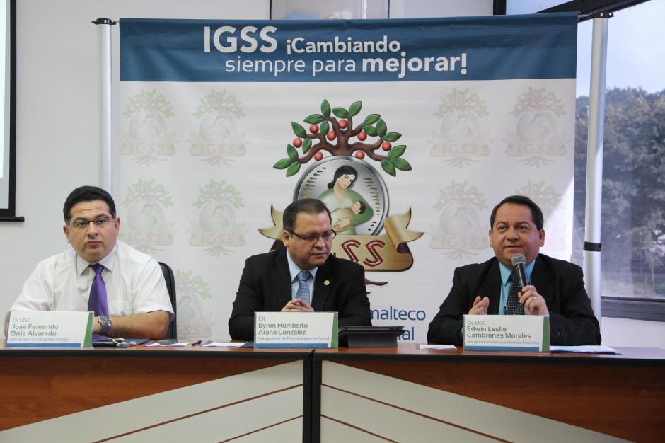 Expertos en epidemiología y prevención de salud del IGSS exhortaron a la población a que eviten la propagación del virus Chikungunya. &nbsp;(Foto: Antonio Ordoñez/Soy502)
