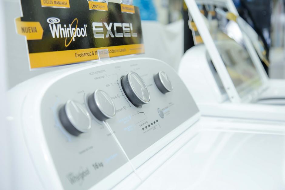 La nueva l&iacute;nea Excel ofrece variedades de usos autom&aacute;ticos para simplificar el lavado de ropa. (Foto: George Rojas/Soy502)