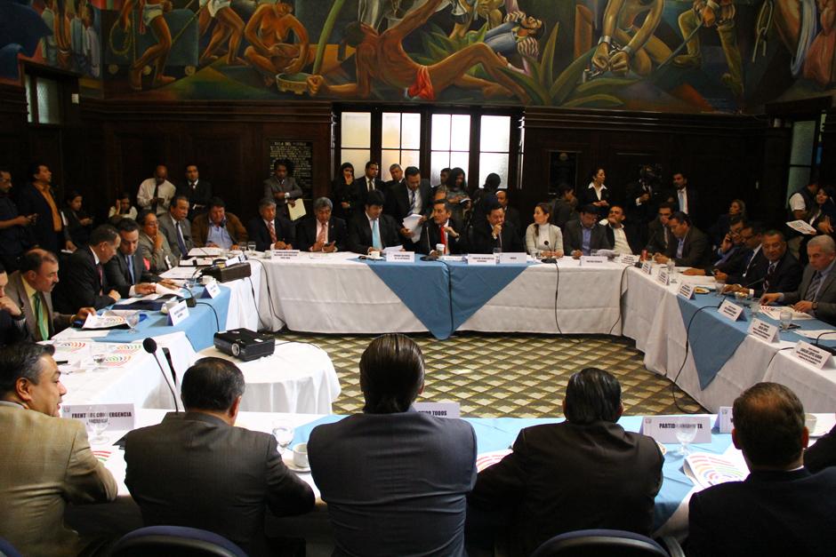 11 agrupaciones políticas buscan integrar la Junta Directiva del Congreso. (Foto: Alexis Batres/Soy502)